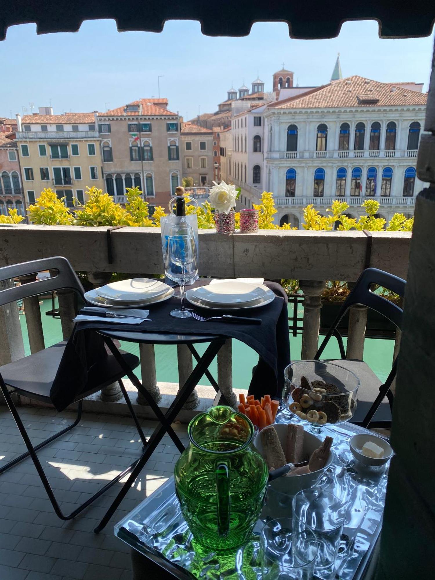 Rialto Terrace On The Grand Canal Venetië Buitenkant foto